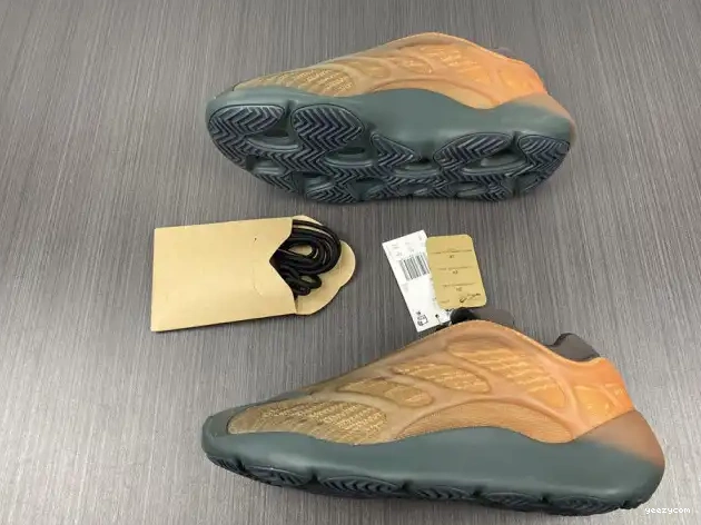 V3 Adidas Copfade Yeezy GY4109 Boost 700 0705